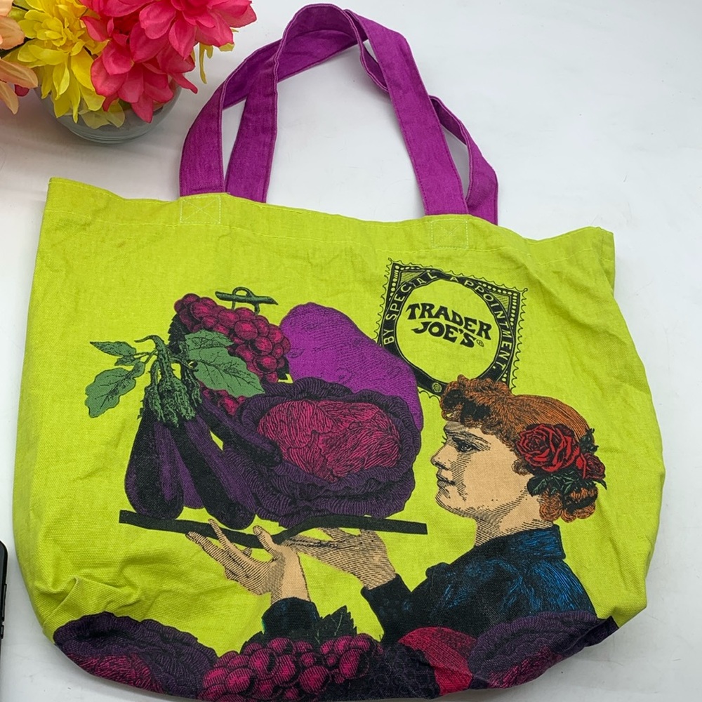 Trader Joe's RARE Lady with fruit Hat Tote Bag TOT9369F - Picture 2 of 11